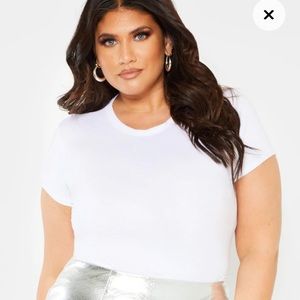 Fitted white T-shirt